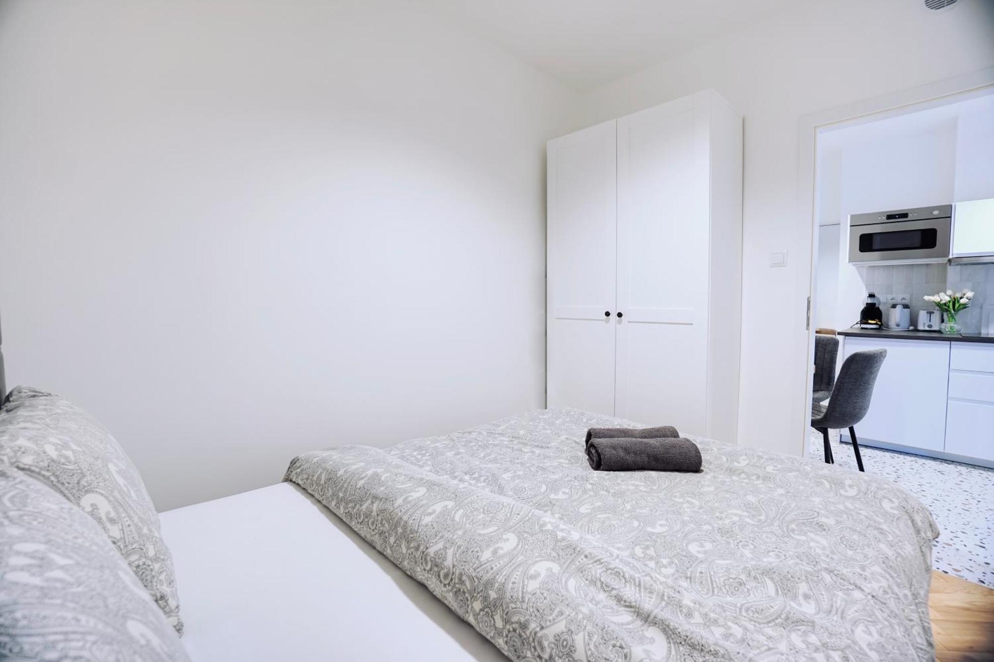 Warsaw Premium Apartments Old Town Екстер'єр фото